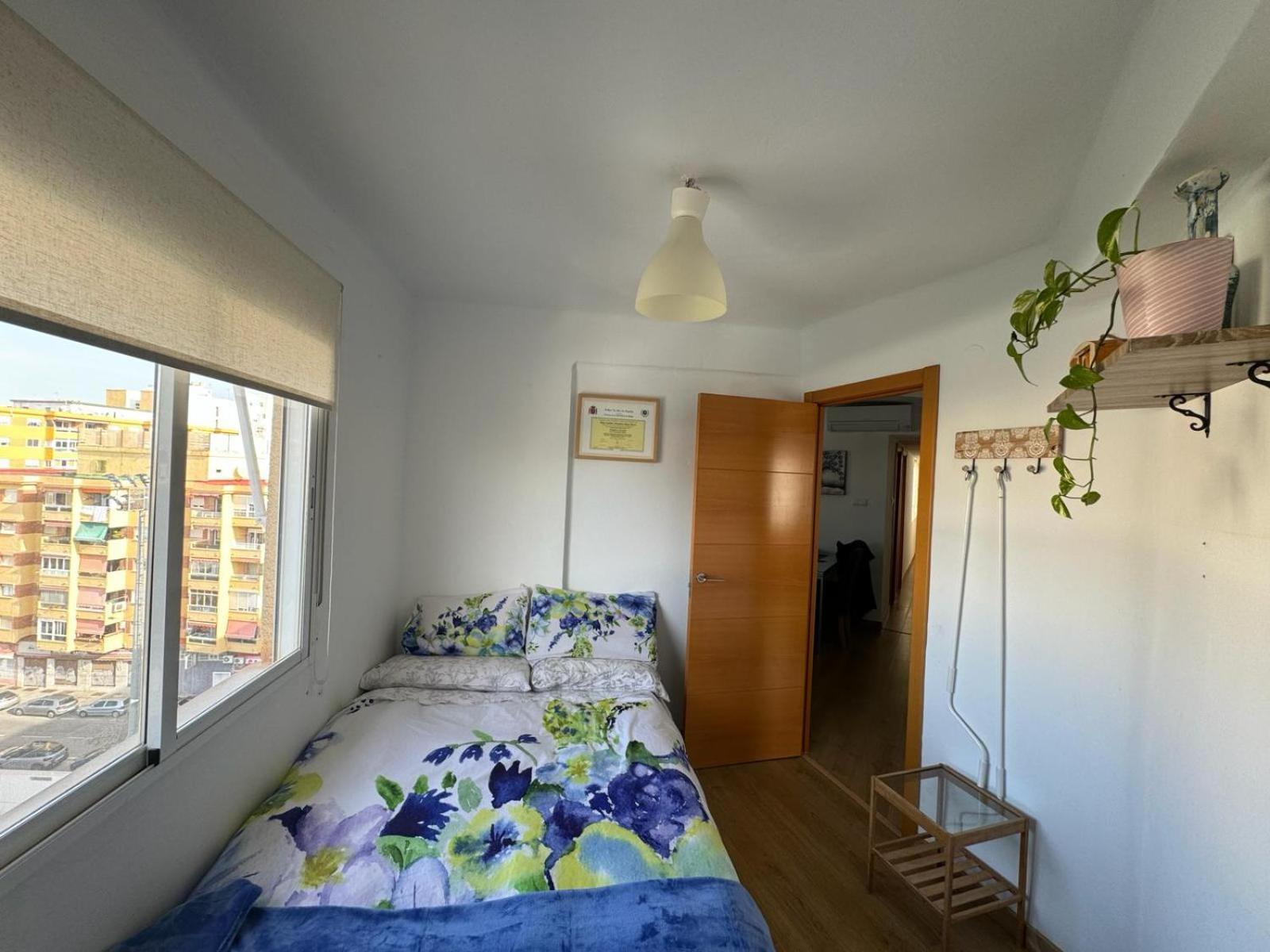 Acogedor Apartamento En マラガ エクステリア 写真
